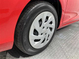 トヨタ純正ホイールキャップ装着車になります♪