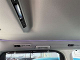 LEDルーフカラーイルミネーション機能付きです。