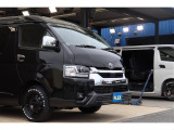 新車/改良後ハイエース/FLEXオリジナル内装架装Ver1ガソリン4WD】車中泊快適仕様♪後席モニター♪