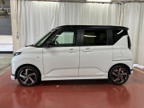 【スマートアシスト搭載車】 衝突回避支援ブレーキ機能(対車両・歩行者)、衝突警報機能(対車両・対歩行者)、誤発信抑制制御機能などの機能で安全な運転をサポートします。