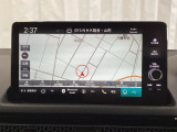 多機能と操作のしやすさを両立した、Honda CONNECT対応のナビディスプレーです。ETC2.0車載器もナビゲーション連動し、スマートフォン用Bluetoothユニット付きです。