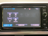 様々な機能が搭載されたオーディオ画面。お気に入りの音楽やラジオを楽しみながら、快適なドライブをサポートします。操作も簡単で便利です。