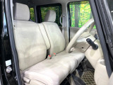 運転席シート廻りは使用感も少なく、良好な状態となっています。丁寧に使われていたことがよくわかりますね。