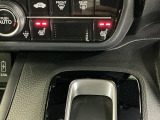 運転席/助手席シートヒーターで寒い日もすぐに温かくなり快適に過ごせます。2段階の温度調整が可能です