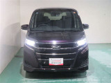 明度の高いLEDヘッドライトで、夜間の運転も安心です。