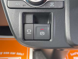 操作のしやすさが分かるスイッチ類。装備有無と配置、文字消えや使用感までチェックできます。