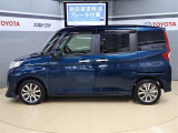 両側パワースライドドア付きだから、狭い駐車スペースなどでの 乗り降りラクラク!小さなお子さまのいるご家庭には嬉しい装備。