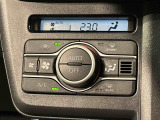 車内空調は&rdquo;AUTOエアコン&rdquo;にお任せ。運転に集中出来ますよ!