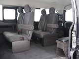 【新車/ハイエースワゴンGL/スタンダード配列/4WD】車内空間の広さが魅力♪【全国納車可能】
