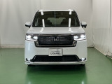 LEDヘッドライトを装備しています。LEDヘッドライトはとても明るく、雨の日や夜間走行も安全・安心です。オートライトコントロール付きで周囲の明るさに応じて自動で点灯・消灯します