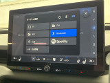 【ナビゲーション】目的地までしっかり案内してくれる使いやすいナビ。Bluetooth接続すればお持ちのスマホやMP3プレイヤーの音楽を再生可能!毎日の運転がさらに楽しくなります!!