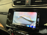 バックギアに入れるだけで自動でリヤカメラに切り替わります!車庫入れやバックが苦手な方にオススメ!