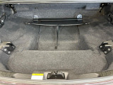 普段のお買い物や通勤、送迎等に十分な荷室スペースを確保しております。