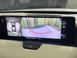 【360&deg;ビューモニター】専用のカメラにより、上から見下ろしたような視点で360度クルマの周囲を確認することができます☆死角部分も確認しやすく、狭い場所での切り返しや駐車もスムーズに行えます。