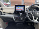 内装はルームクリーニング済みです!清潔な車内で快適なドライブをお楽しみください!!前席、後席、そしてエンジンルームまで全てクリーニング済みです。
