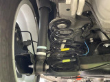 お車を安心してお乗りいただく為には、足回りの定期点検が欠かせません。サービスサポート(有償保証)では無料点検もご提供しており、安心のカーライフをお過ごしいただけるサポート体制が整っています。