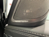 【ハーマンカードン】優れた音響技術と先進性の高いデザインが融合した、上質なインテリアのようなハイクオリティ・オーディオシステムを提供。ドライブで音楽をお楽しみください♪
