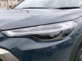 LEDヘッドライトで、明るさはもちろん省エネで環境にもやさしく、夜間の走行や悪天候でも安心です。しかも長寿命!