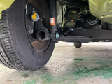お車を安心してお乗りいただく為には、足回りの定期点検が欠かせません。サービスサポート(有償保証)では無料点検もご提供しており、安心のカーライフをお過ごしいただけるサポート体制が整っています。