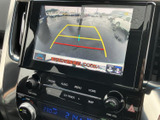 バックモニターが、狭い道や駐車時の安全性を高めます。周囲の状況をしっかり確認できるので安心です。