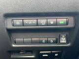 運転席右側にスイッチがあります。運転席からスライドドアの開閉が可能です。