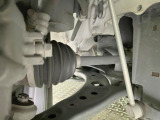 お車を安心してお乗りいただく為には、足回りの定期点検が欠かせません。サービスサポート(有償保証)では無料点検もご提供しており、安心のカーライフをお過ごしいただけるサポート体制が整っています。