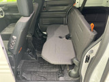 後席からの景色も良好。快適な車内空間で、リラックスした時間を過ごせます。