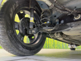 お車を安心してお乗りいただく為には、足回りの定期点検が欠かせません。サービスサポート(有償保証)では無料点検もご提供しており、安心のカーライフをお過ごしいただけるサポート体制が整っています。