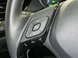 ステアリングスイッチ装備!運転しながら手元でオーディオの操作などができます。