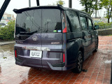 ホンダセンシング装着車となっております。衝突軽減ブレーキ、誤発進抑制機能、歩行者事故低減ステアリング、路外逸脱抑制機能、アダプティブクルーズコントロール、車線維持支援システム他、安全運転を幅広く支援。