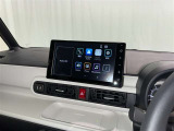 ディスプレイオーディオを装備。スマホとクルマをつなぐことで、これまでのナビに加えて、いろんなサービスが楽しめます。