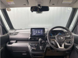 ガラスが大きく、目線も高いので視界が良く、運転しやすいです。座り心地の良いシート