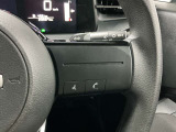 【ステアリングスイッチ】運転中に前方から目線をそらすことなくオーディオ等の操作が可能な便利機能!安心&快適なドライブを演出してくれます。