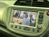 見やすい地図画面は、初めての場所でも安心して運転できます。スムーズな道案内で、目的地までストレスなく到着できるでしょう。運転支援機能も充実しています。