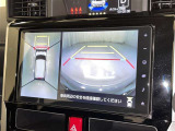 【フロントカメラ】運転席に座った状態で死角になりやすいクルマの前の様子まで確認でき安全ですね♪
