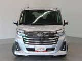 室内外はもちろん、ニオイの元となるフロアカーペットまで消臭・除菌を実施。中古車を気持ちよくお乗りいただけるクリーニングサービスです。詳細は販売店スタッフまでおたずねください。