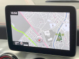 ●純正ナビ:一体感のあるナビは、高級感ある車内を演出してくれます。Bluetooth再生などオーディオ機能も充実しておりますので、運転もより楽しめます♪