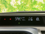 洗練されたデザインのメーターパネルが、運転に集中できる快適な空間を作り出します。高い視認性を実現し、安全なドライブをサポートします。