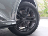 ●オシャレは足元からといいますが、車も同じく足元のエレガンスさで全体のイメージが変わります。
