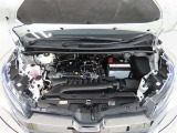 車にとって、とても大切な部分のエンジンルーム。綺麗に清掃済みで安心です。
