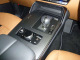 【電動サイドパーキング】便利な電動式パーキングブレーキ(オートホールド機能)付♪渋滞や信号待ちで長く停車する時も、ペダルから足を離しておくことが出来ますので、足が疲れにくいです!