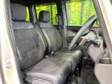 運転席シート廻りは使用感も少なく、良好な状態となっています。丁寧に使われていたことがよくわかりますね。