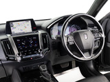 使いやすさや安全性を追求したステアリング周り!高級車ゆえにスイッチ類が多いのも特徴ですね!考え尽くされた配置ですぐに使いこなす事が出来ますのでご安心下さい!是非、体感してみて下さい!!
