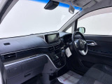 ダイハツのお店では、ダイハツ車を知り尽くしたプロフェッショナルが、専用の診断機器を使って各システムを点検しております。