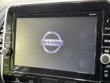 【メーカー純正ナビ】インテリアに溶け込むスタイリッシュな「専用設計」メーカーナビを装備♪視認性や操作性など基本性能にも優れ、より上質なカーライフをお楽しみいただけます。