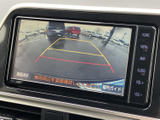 狭い場所での駐車も安心。後方の状況をわかりやすく確認できます。安全な運転をサポートする、頼れる機能です。駐車の苦手な方にもおすすめです。