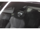 現代の車社会の必需品。ドライブレコーダー装着。エンジン始動後の一部始終を記録します。