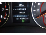トヨタ認定中古車には1年間走行距離無制限の『ロングラン保証』がついています。年式は問わず、全国約5,000ヶ所のトヨタのお店で保証修理を受けることができます。
