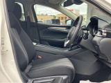 シートは人間工学に基づいてホールド感が有り運転していても疲れにくい構造になっています