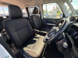 しっかりとした造りのシートで運転も快適に♪
